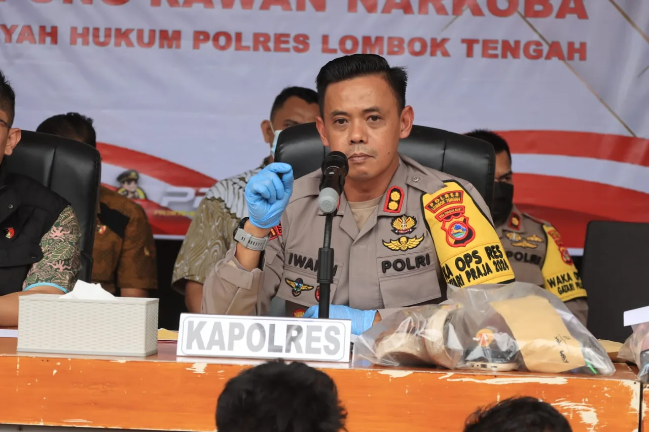 Kapolres Loteng Imbau Masyarakat Waspadai Cuaca Ekstrem