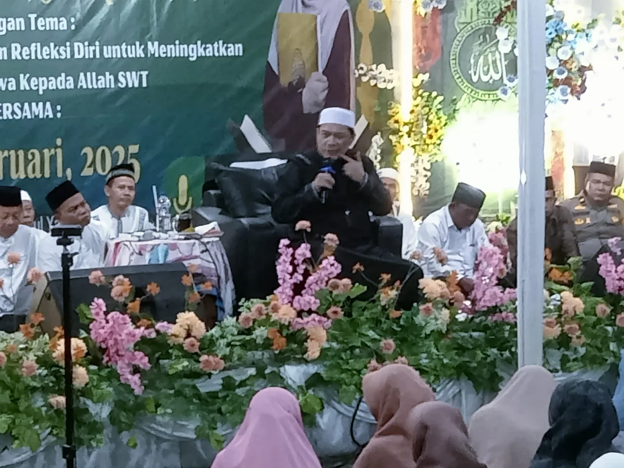 Acara Isra Mi'raj Di Se'i Sijenggi Menghadirkan Ustadz H.M. Yahya Waloni Dan Qori Internasional