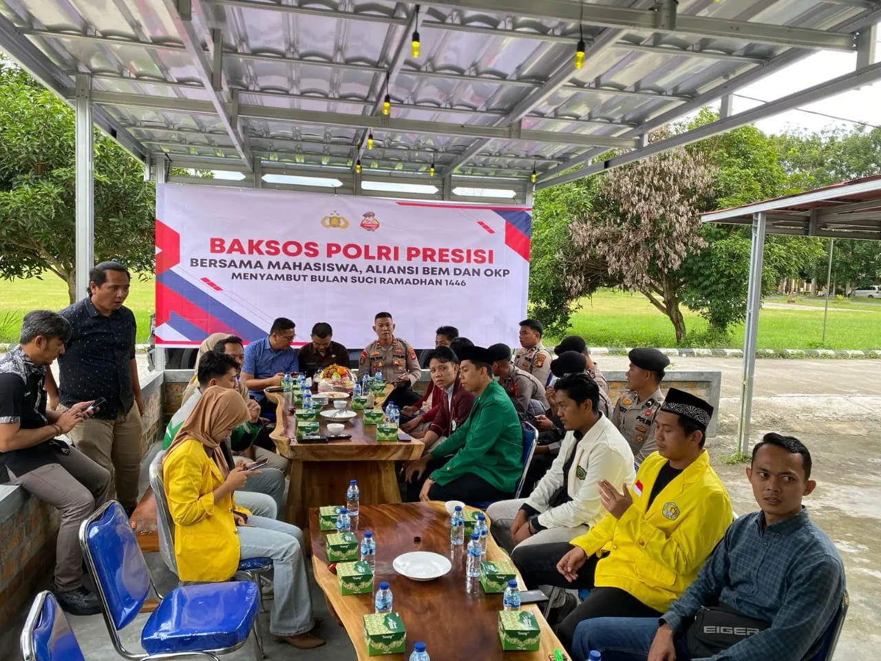 Coffe Morning Sekaligus Giat Baksos Polri Presisi Menyambut Bulan Suci Ramadhan 1446 H Di coffe Kresna Polres Oku Selatan