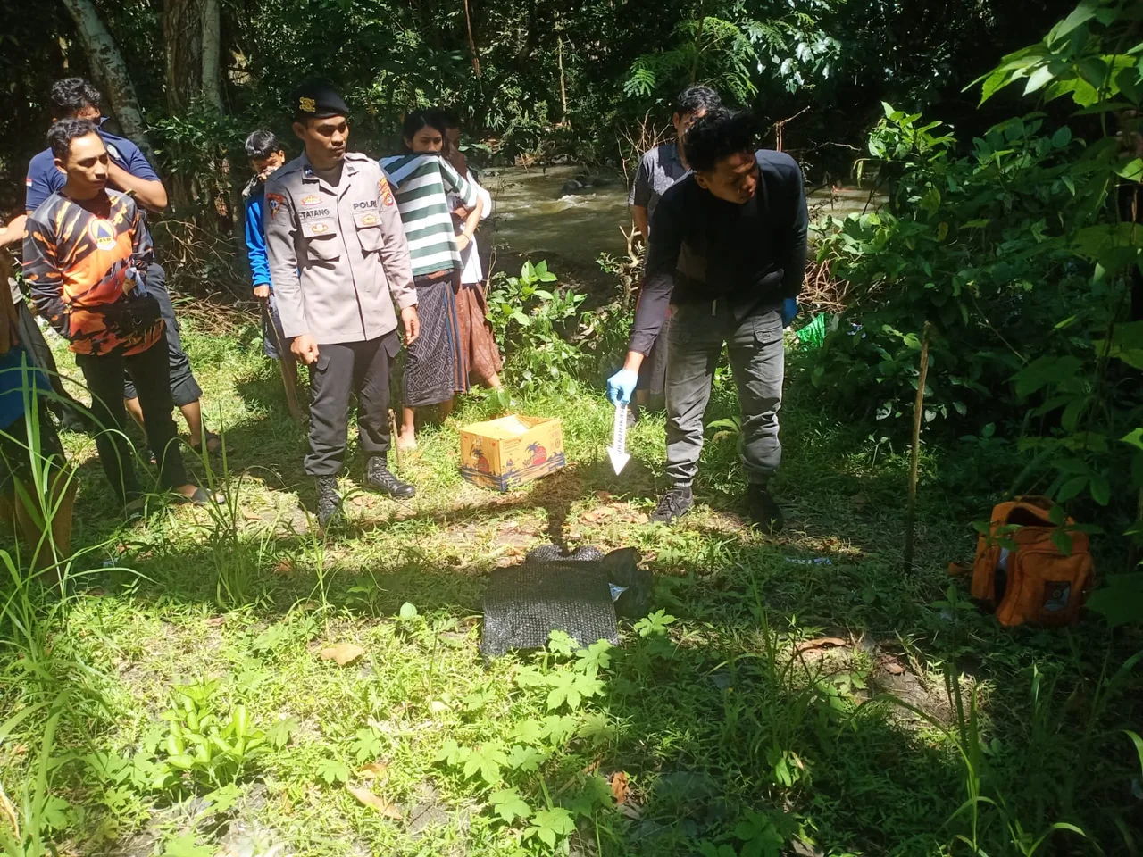 Polres Loteng Olah TKP Penemuan Mayat Bayi Di Kecamatan Praya