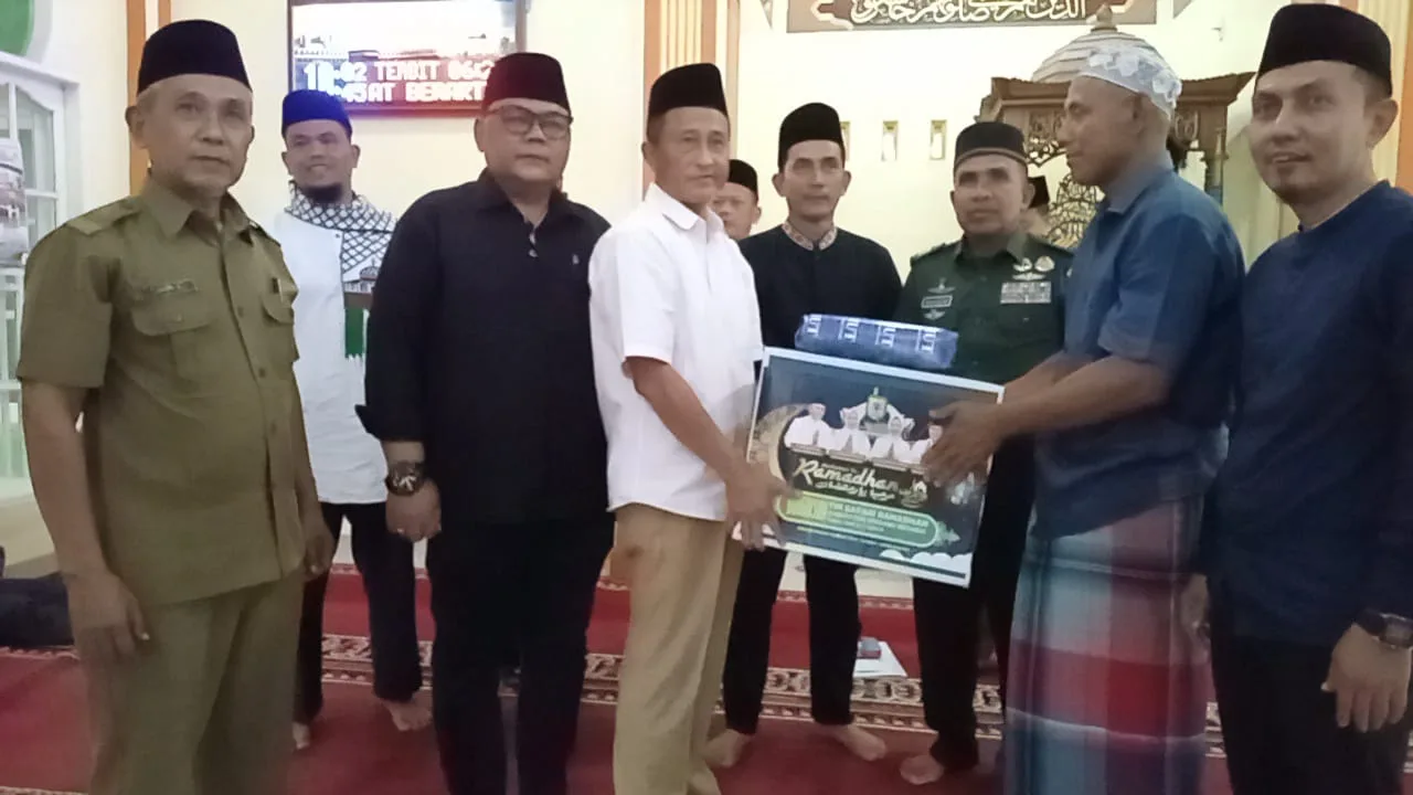 Tim III Safari Ramadhan Sergai Sambangi Masjid Al-Huda dusun VII Desa Pulau Tador, Ketua Tim Sampaikan Pesan Bupati