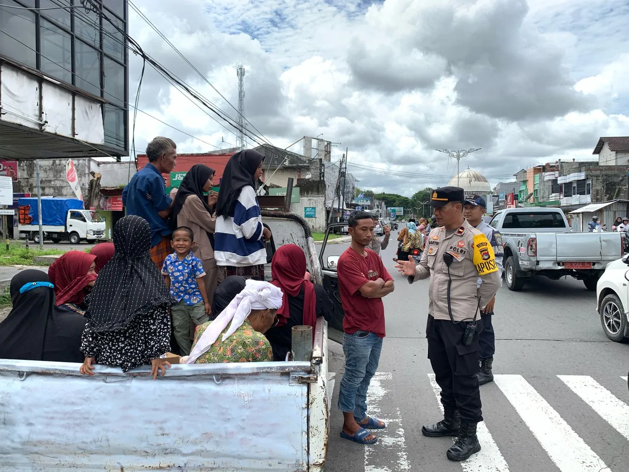 ‎Polres Loteng Imbau Masyarakat Tidak Gunakan Mobil Bak Terbuka Saat Libur Lebaran