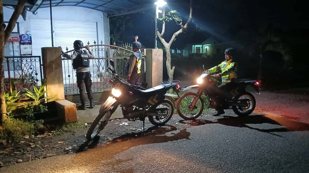 ‎Polres Loteng Intensifkan Patroli Rumah Kosong Ditinggal Mudik Pemiliknya  ‎