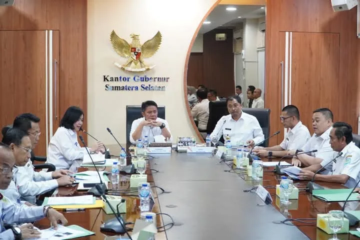 Bupati Oku Selatan Abusama S.H Audensi Bersama Gubernur Sumatera Selatan Membahas Terkait Bantu Keuangan Bersifat Khusus Tahun 2025