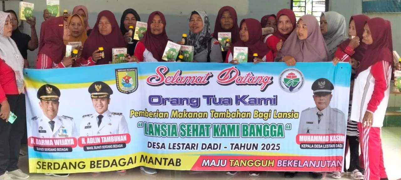 Pembagian Makanan Tambahan Lansia Di Desa Lestari Dadi Hadir Camat Pegajahan