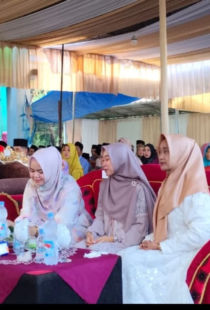 DPRD Dapil Tiga Hadiri Pengajian Akbar Di Pekon Pagar Bukit