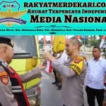 Polres Tulang Bawang Bagikan Ratusan Bendera Merah Putih Gratis Sambut HUT RI Ke-80