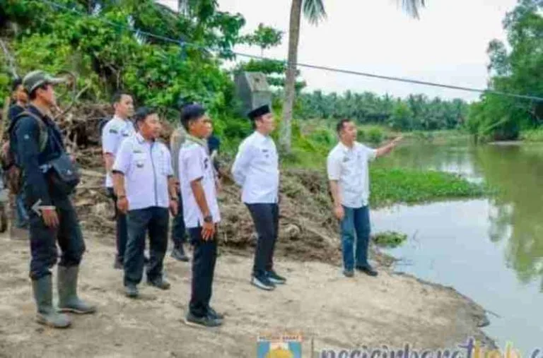 DPRD Ikut Melihat 4 Titik Ruas Jalan Diharapkan Dapat Membantu Mobilisasi Hasil Perkebunan Masyarakat
