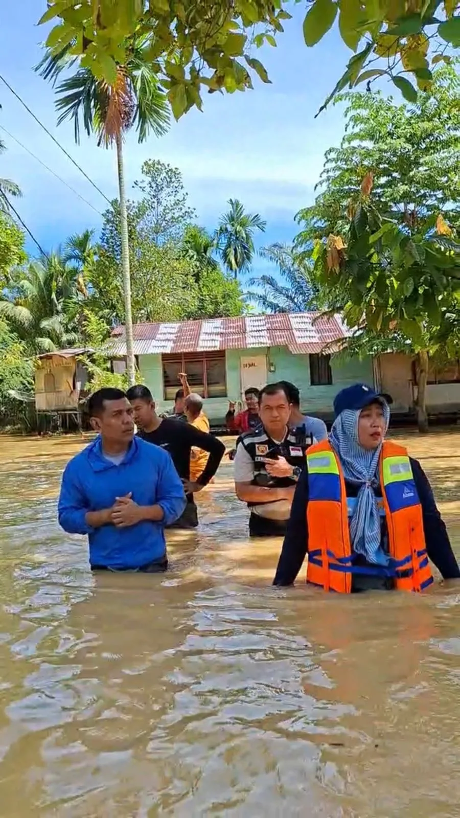 Pemko Langsa Tinjau Lokasi Banjir Dan Berikan Bantuan Di Sejumlah Wilayah