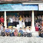 Polwan Polres Tulang Bawang Hadirkan Senyum di Pondok pesantren Darussalam Lewat Baksos Rutin