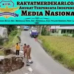 Anggota DPRD Bersama DPUPR Pesisir Barat Tinjau Lokasi Abrasi Way Laay Yang Sebabkan Jalan Amblas