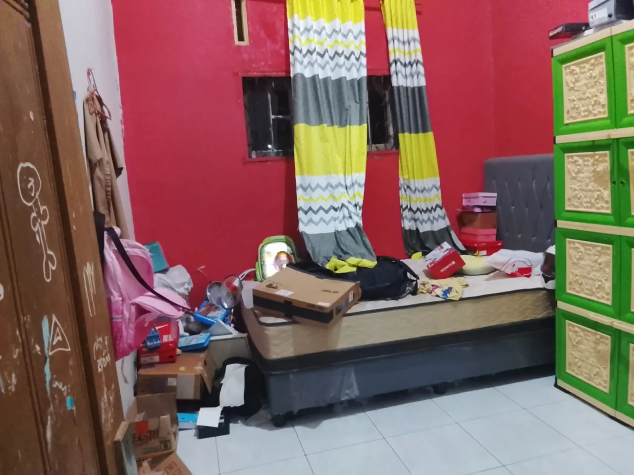 Di Tinggal Sholat Tarawih, Rumah Guru SD, Ludes, Uang Puluhan Juta Dan Emas Serta Lektop di Gondol Maling