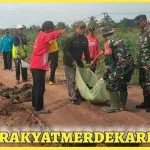 Danramil 426-03 Rawajitu Mayor Arif Affuan Pimpin Gotong Royong Perbaikan Jalan di Rawajitu Selatan