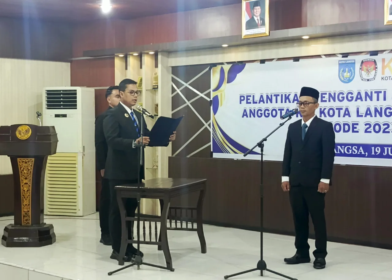 Walikota Langsa Lantik Mohammad Khoiri Sebagai Anggota KIP Langsa