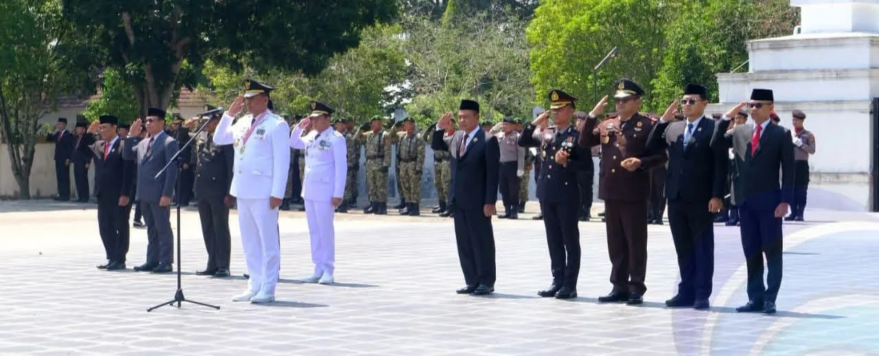 Bupati Dan wakil Bupati Oku Selatan Laksanakan Ziarah Nasional