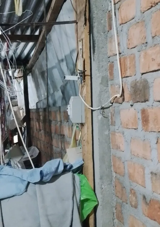 Dugaan Pencurian Arus Listrik Di Depan RSUD Sabutan, Desa Bumi Agung Jaya  Diduga Libatkan Oknum PLN
