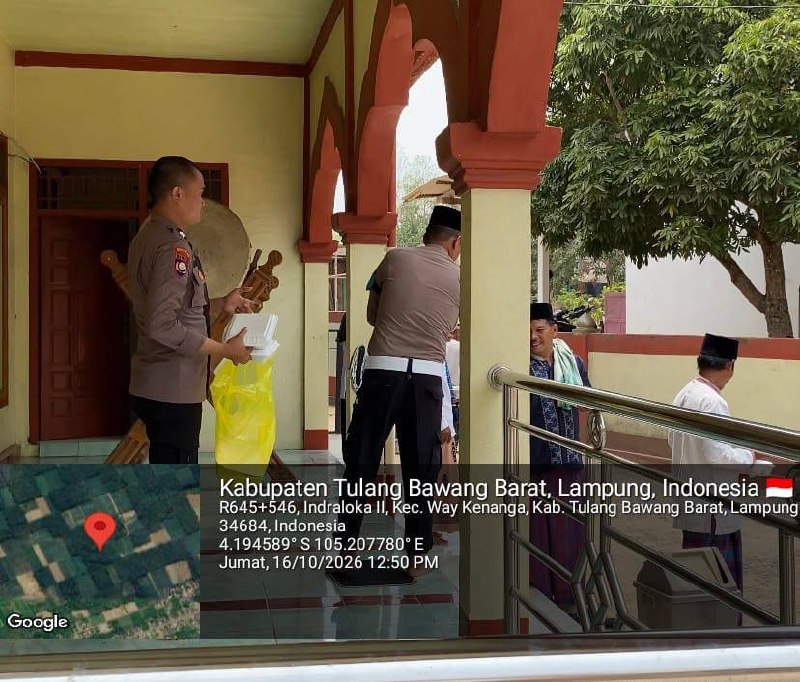 Wujud Kepedulian dan Kebersamaan, Polsek Lambu Kibang Gelar Jumat Berkah Bagikan Nasi Kotak Usai Salat Jumat